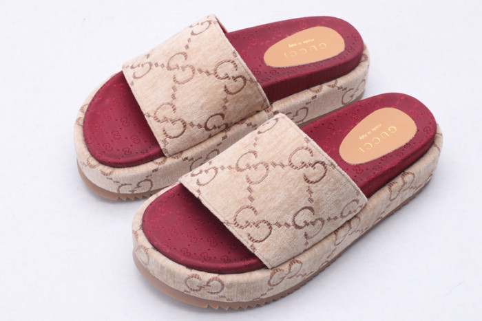 GUI SANDAL
