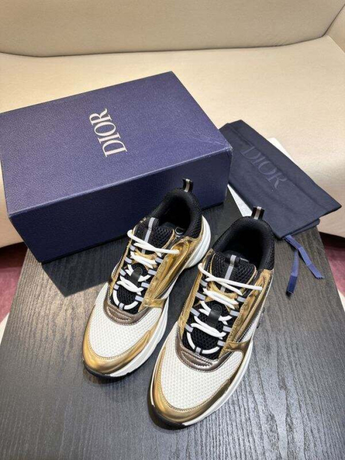 D10R SNEAKER