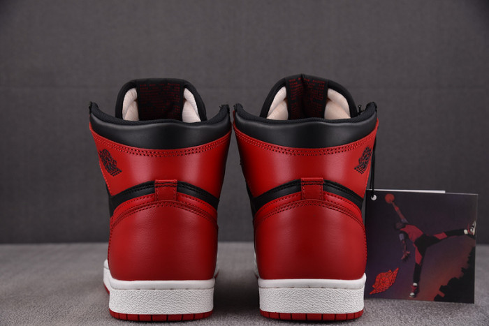 Air Jordan 1 Retro High 