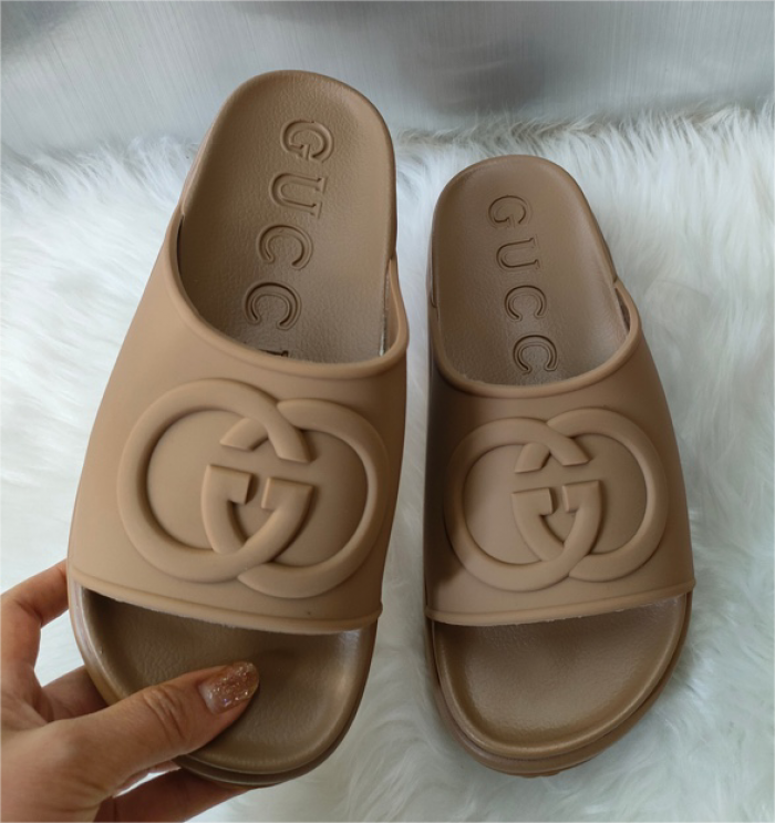 GUI SANDAL