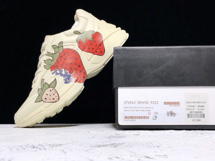 GUI SNEAKER