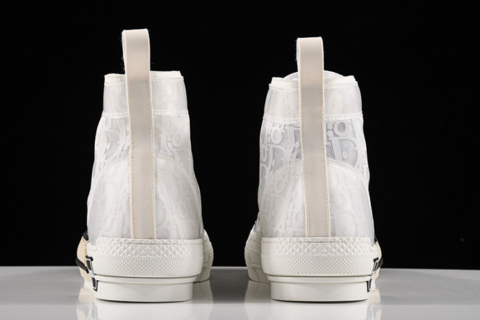 D10R SNEAKER