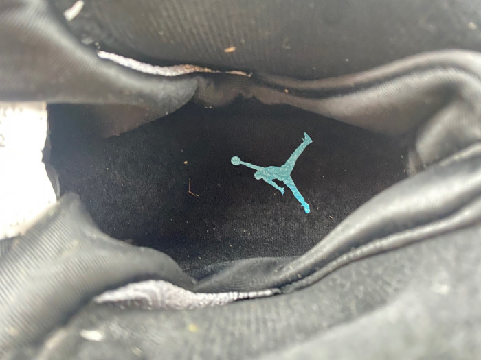 Air Jordan 9 “University Blue CT8019-140