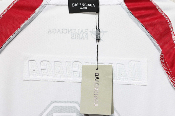 balenc1g& shirt