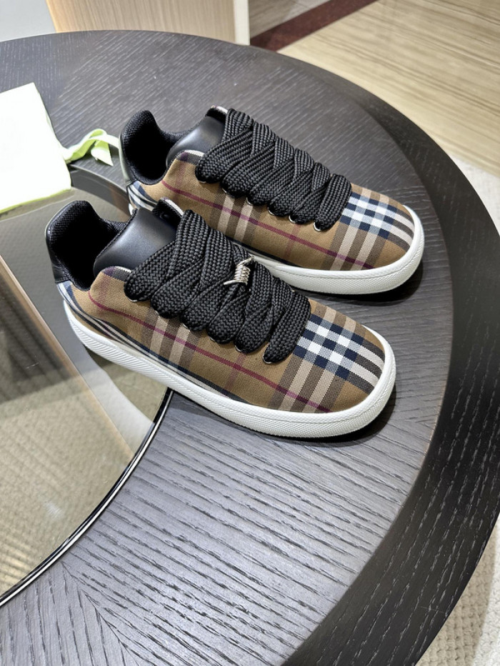 BUB sneaker