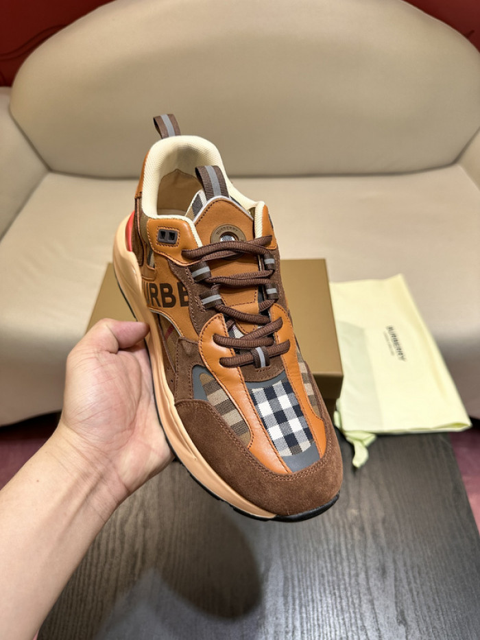 BUB sneaker