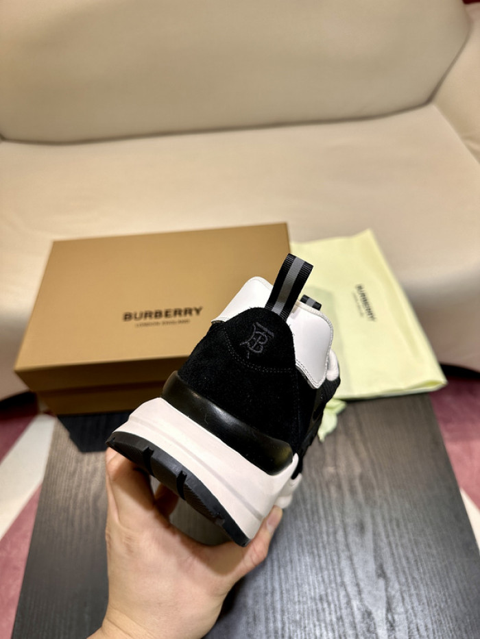BUB sneaker