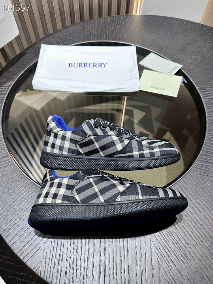 BUB sneaker