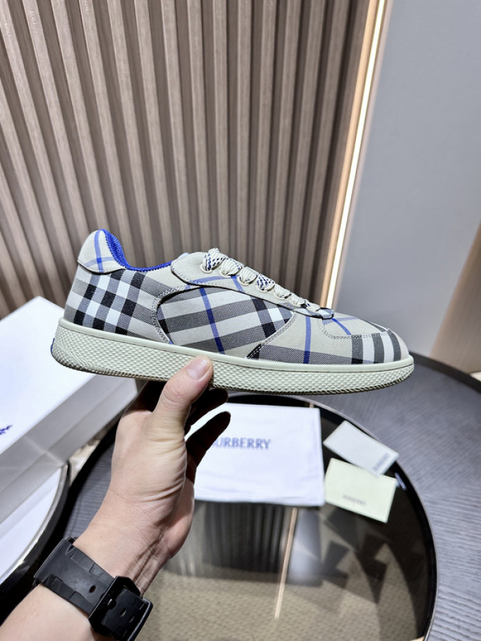 BUB sneaker