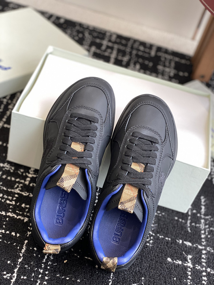 BUB sneaker