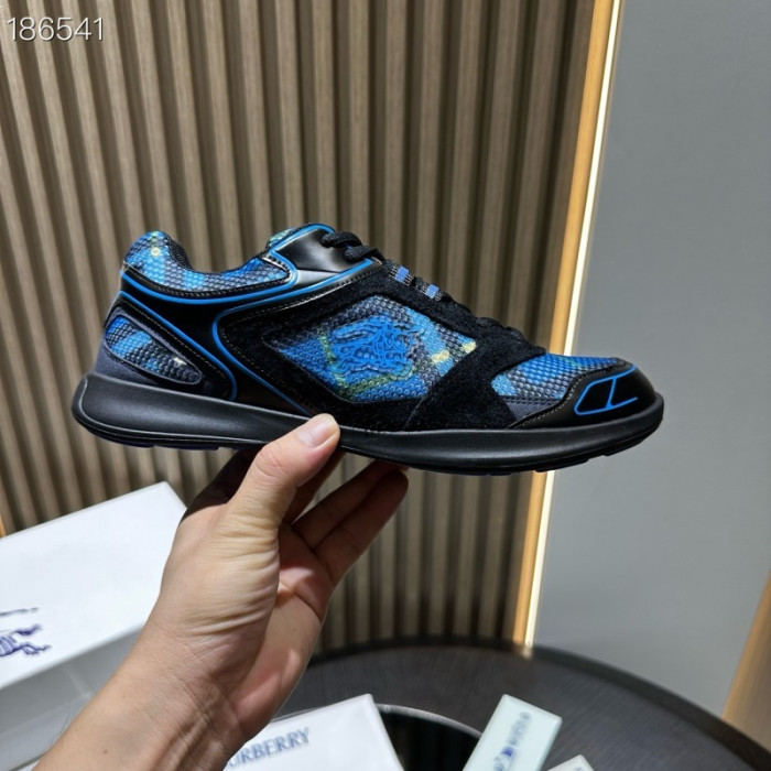 BUB sneaker