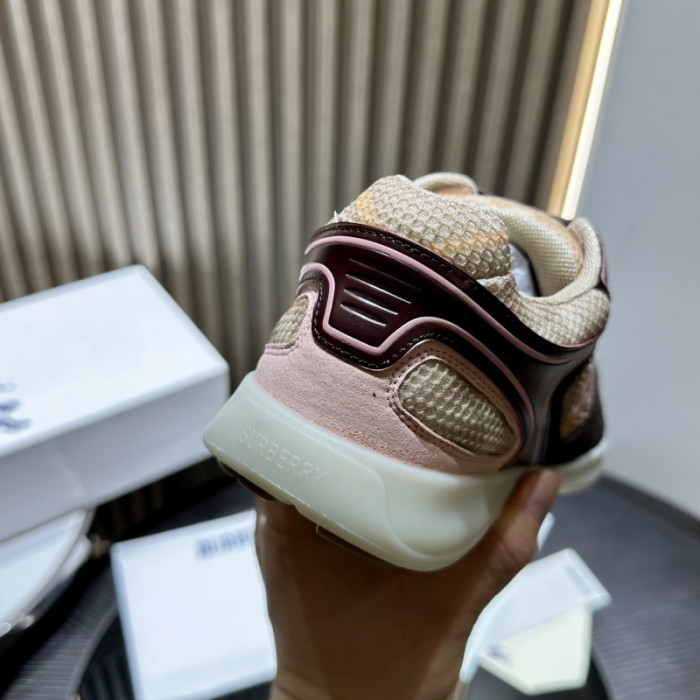 BUB sneaker