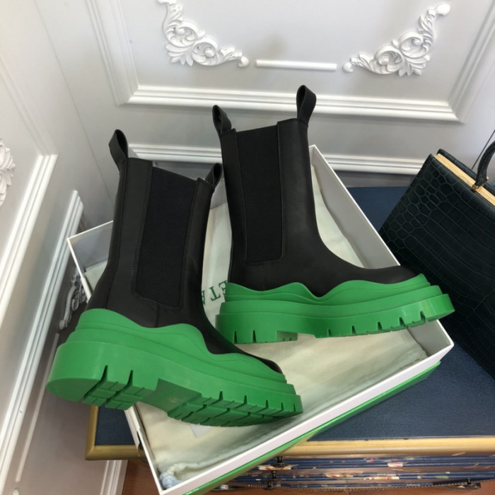 BV boots 036
