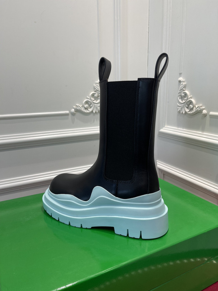 BV boots 023