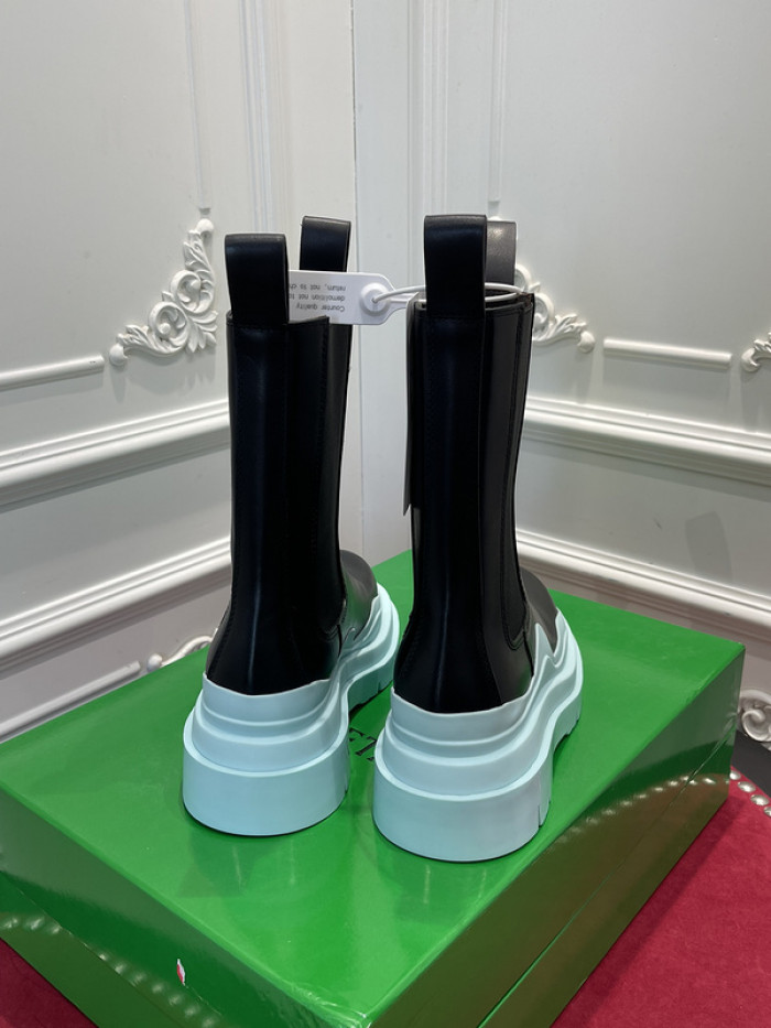 BV boots 023