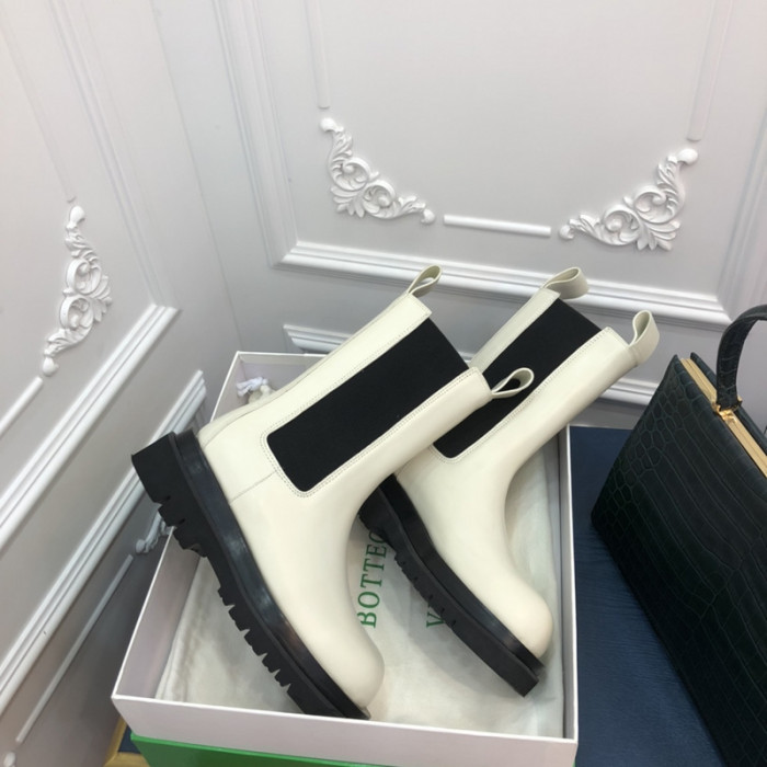 BV boots 016