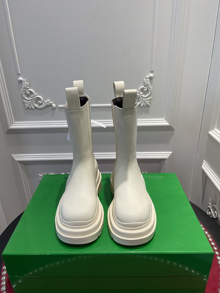 BV boots 025
