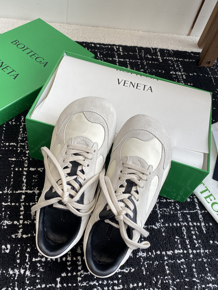 BV sneaker
