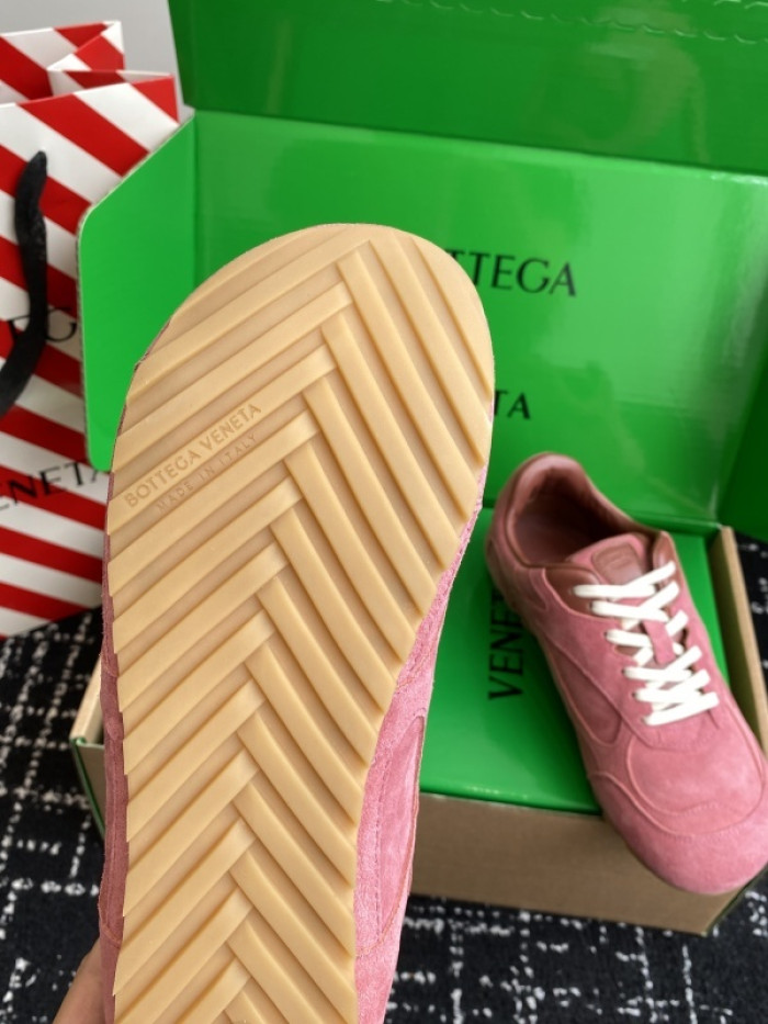 BV sneaker