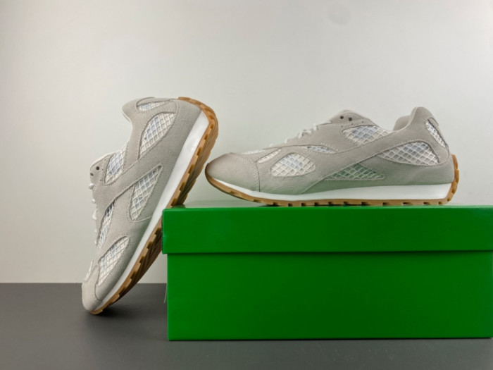 BV sneaker