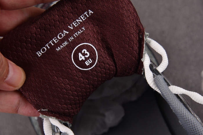 BV sneaker