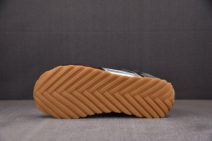 BV sneaker