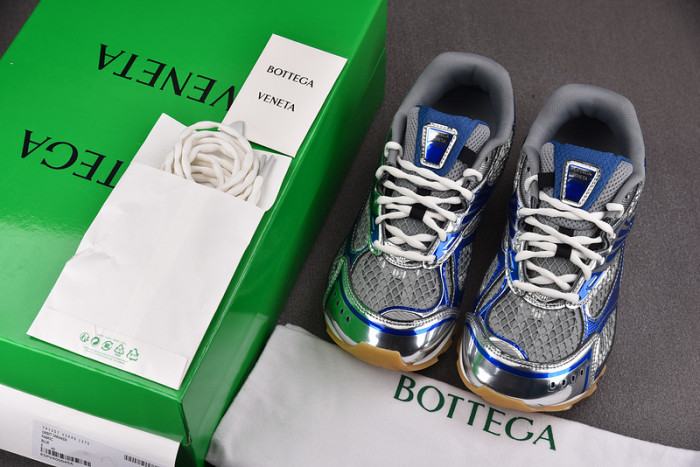 BV sneaker