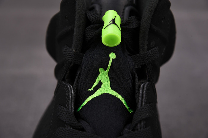 AIR JORDAN 6 RETRO 