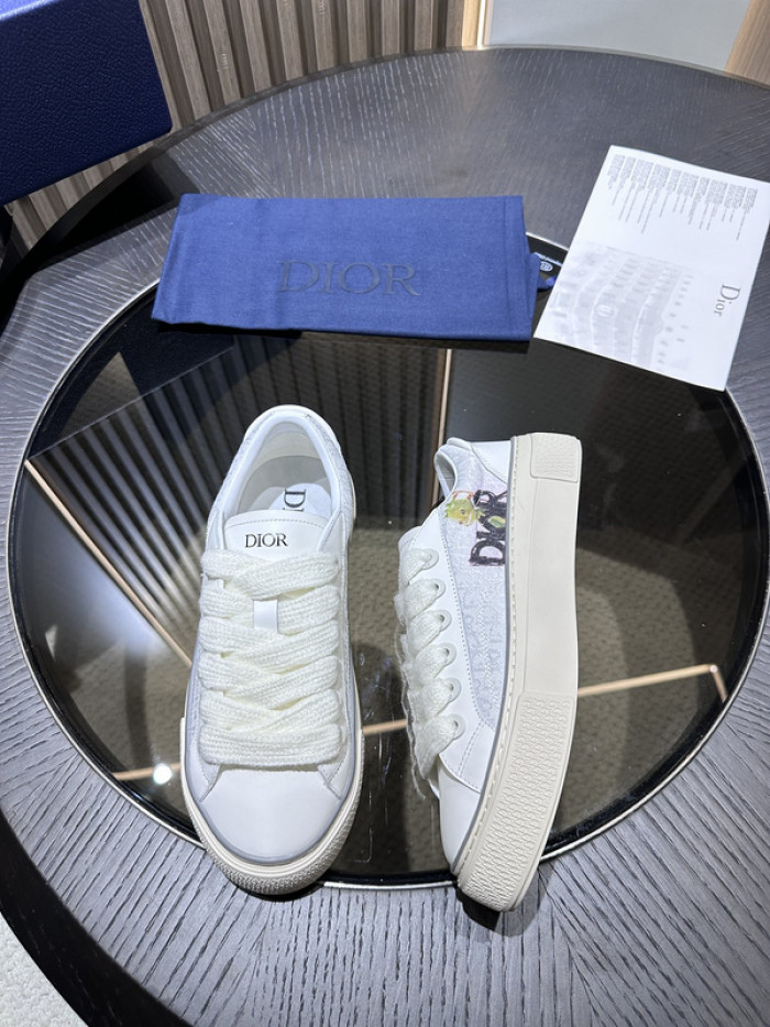 D10R SNEAKER