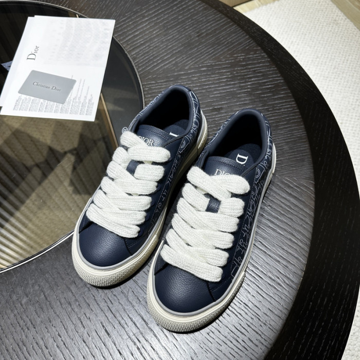 D10R SNEAKER