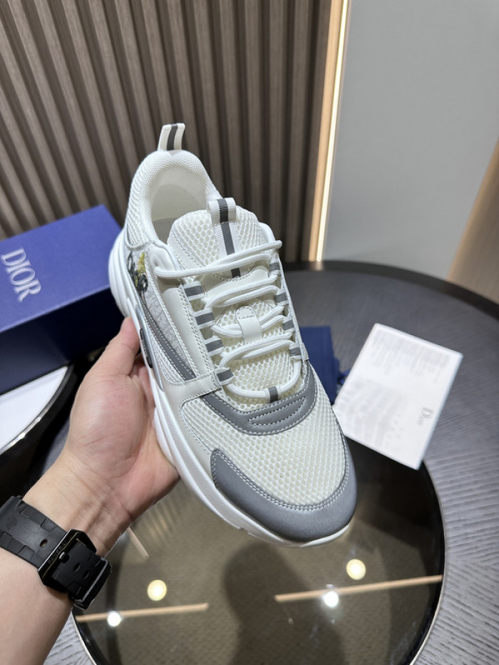 D10R SNEAKER