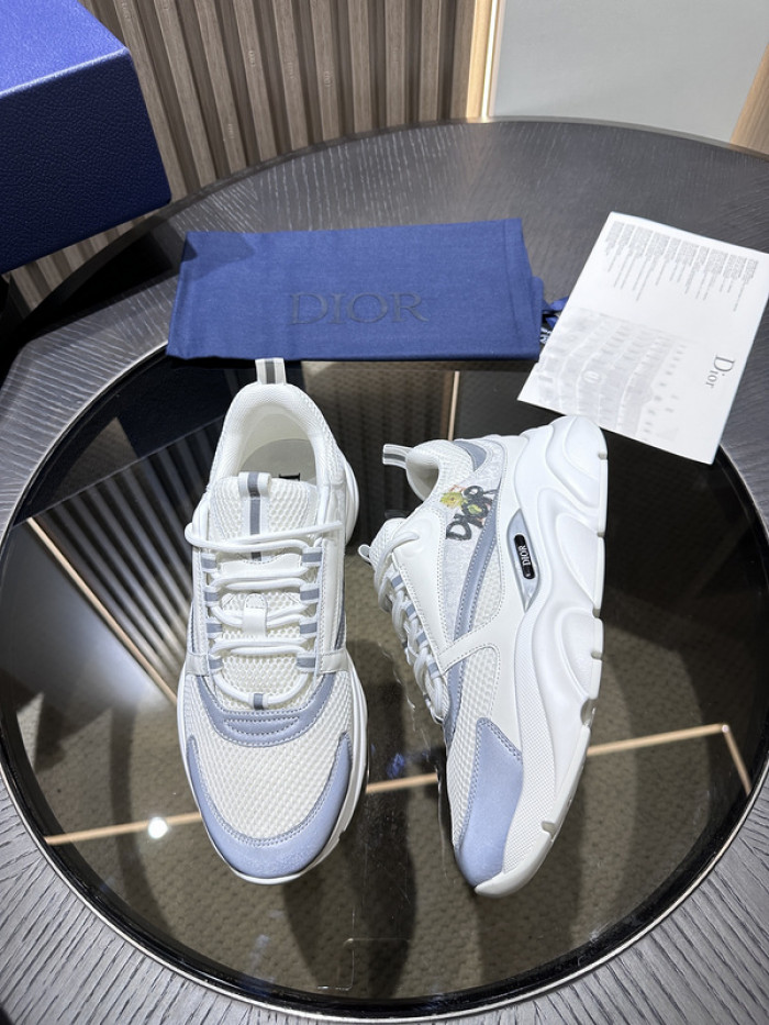 D10R SNEAKER