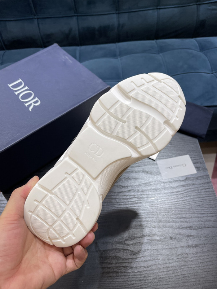 D10R SNEAKER