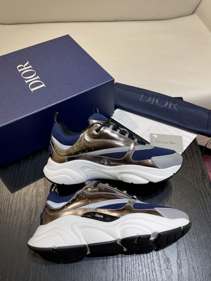 D10R SNEAKER