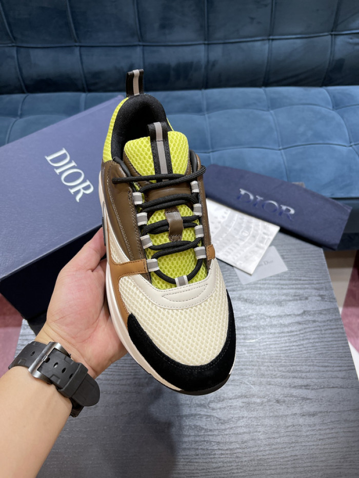 D10R SNEAKER