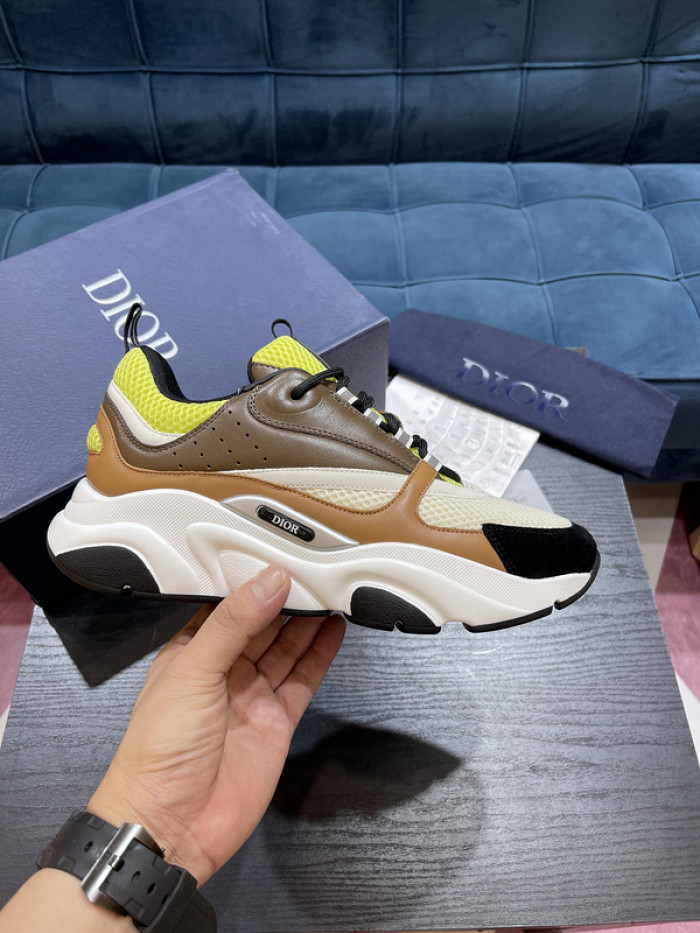 D10R SNEAKER