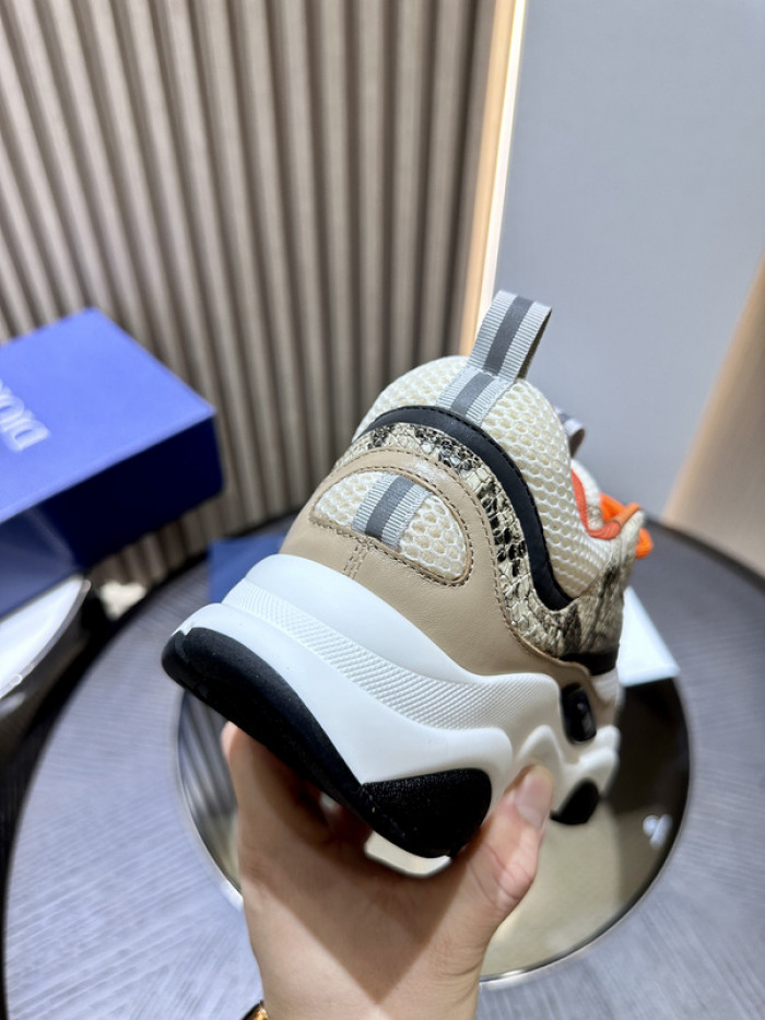 D10R SNEAKER
