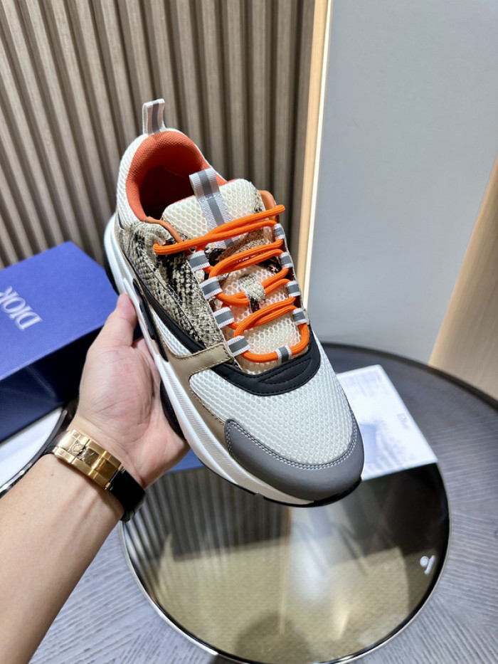 D10R SNEAKER