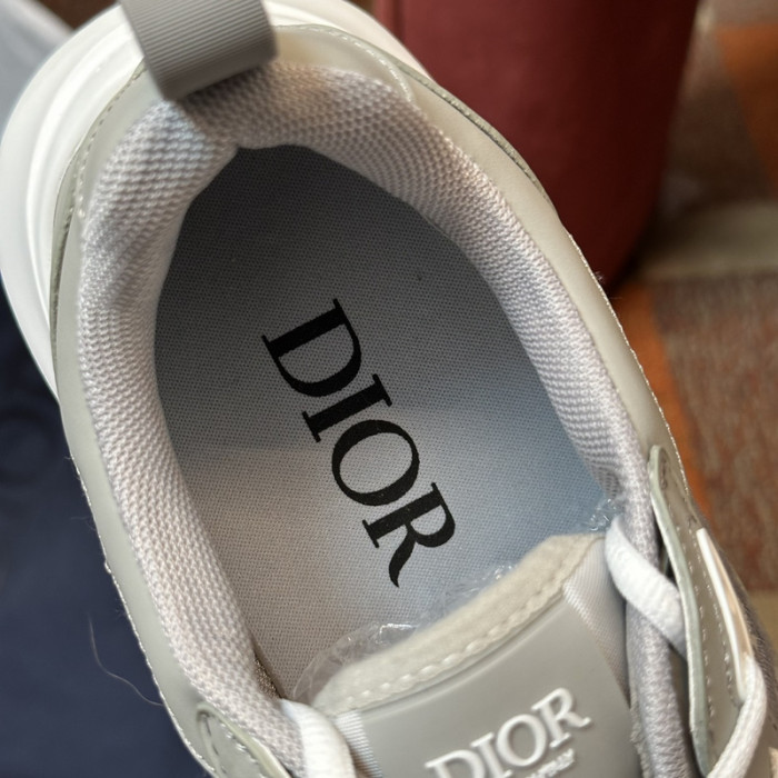 D10R B25 SNEAKER