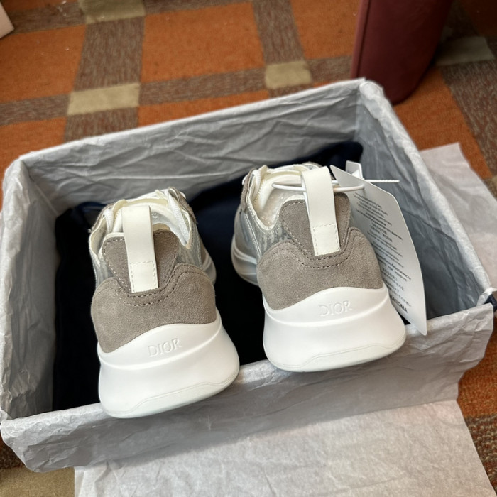 D10R B25 SNEAKER