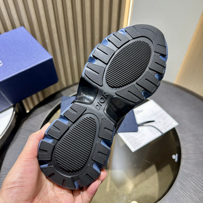 D10R B44 SNEAKER