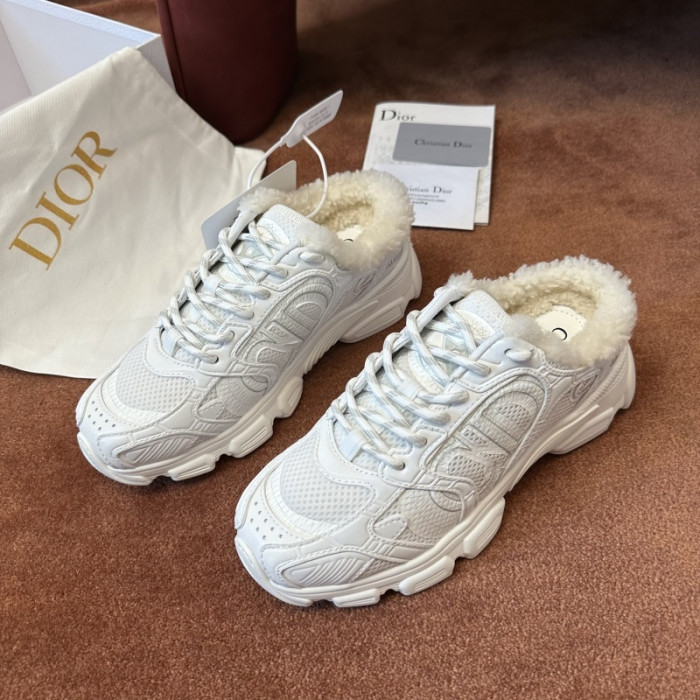 D10R SNEAKER