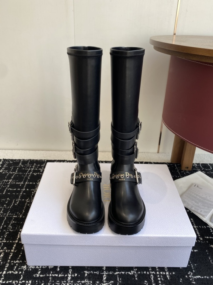 D10R boot