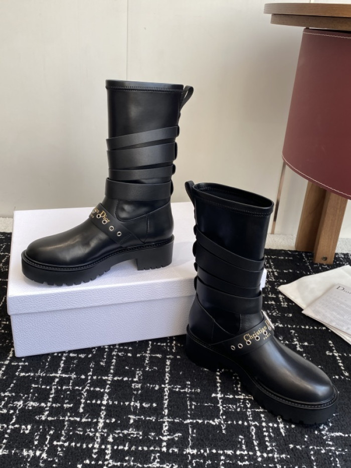 D10R boot (mid)
