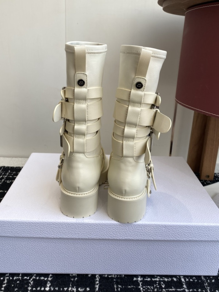 D10R boot (mid)