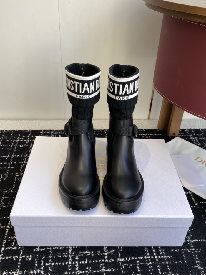 D10R boot
