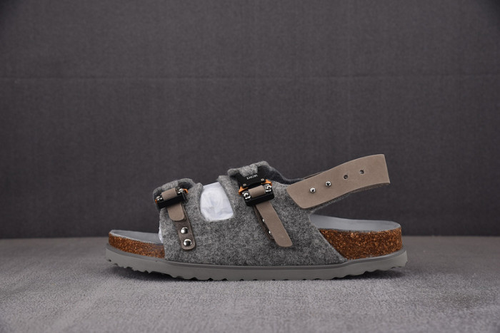 d10r sandal