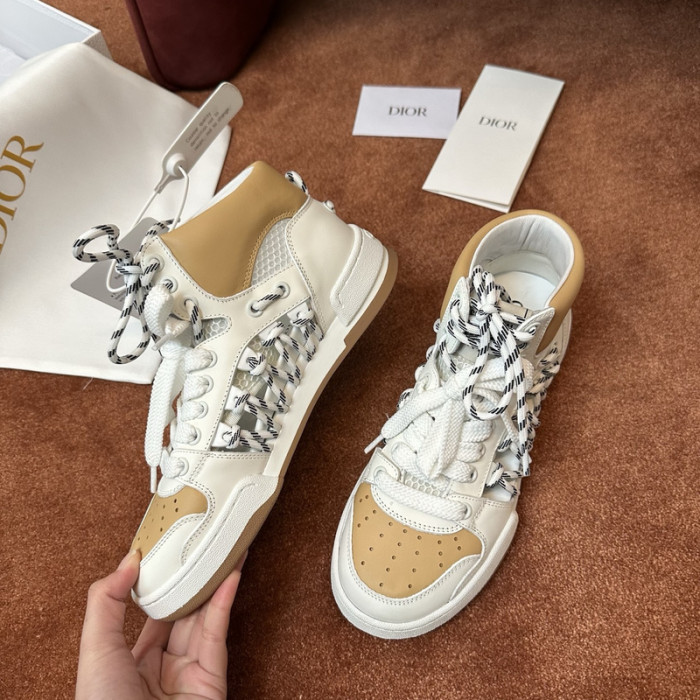 D10R SNEAKER