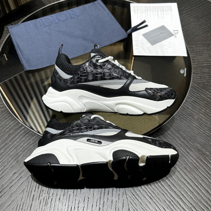 D10R SNEAKER