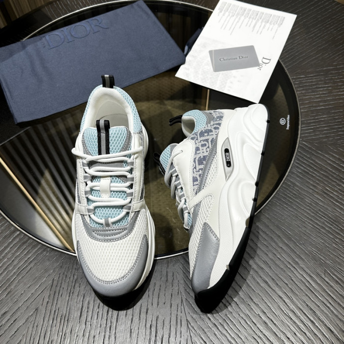 D10R SNEAKER